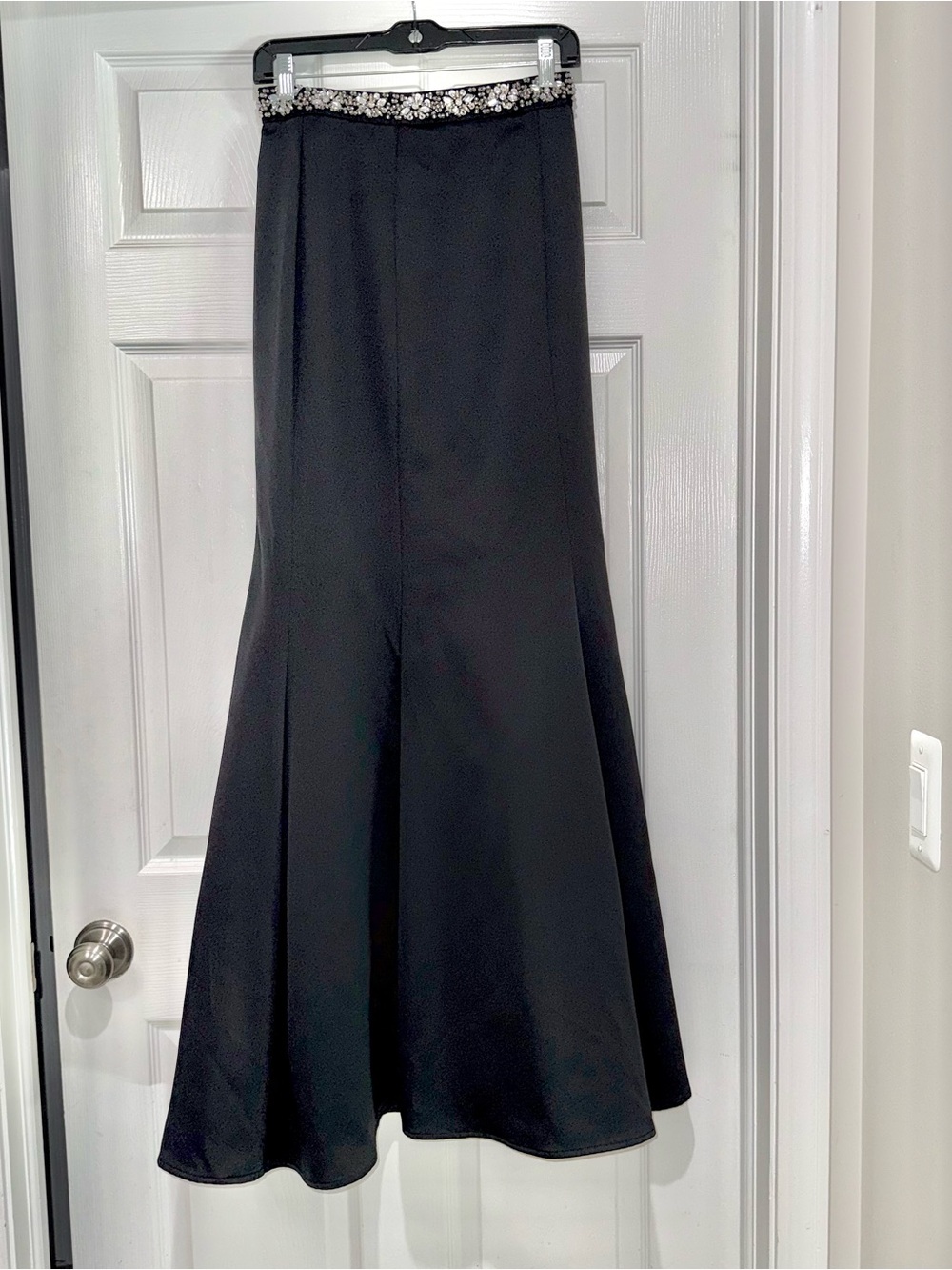 BEJEWELED CRYSTAL WAIST Black Mermaid Formal Macy’s Maxi Skirt | Junior’s Sz 5
